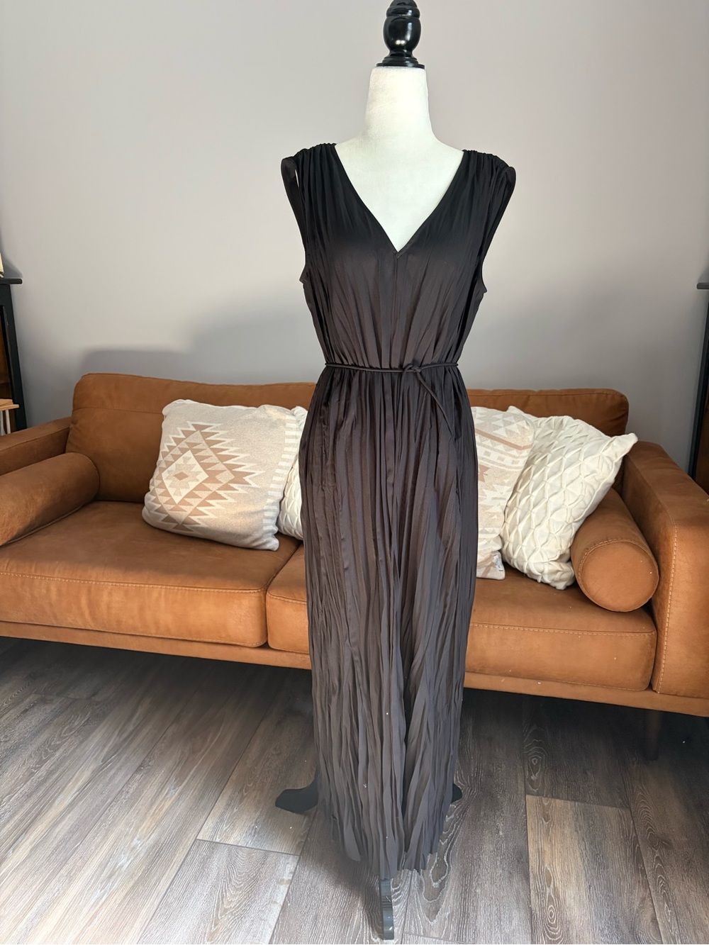 RW&CO. Black Pleated V-Neck Maxi Dress